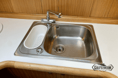 2C5CCED5-3AB9-4583-BCC6-3824AC4FFA58