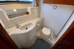 C6E1B257-F2C8-481F-9E45-57322A6984FB