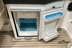 90821651-D1D9-4E6D-8A49-77FFED5D4A1F