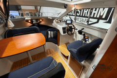 878DA898-5505-487B-950D-64D86C3833EF