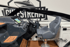 Parker-850-Voyager-27