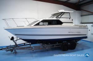 1995 Bayliner 2452 Classic with Mercruiser 5.0L 220HP